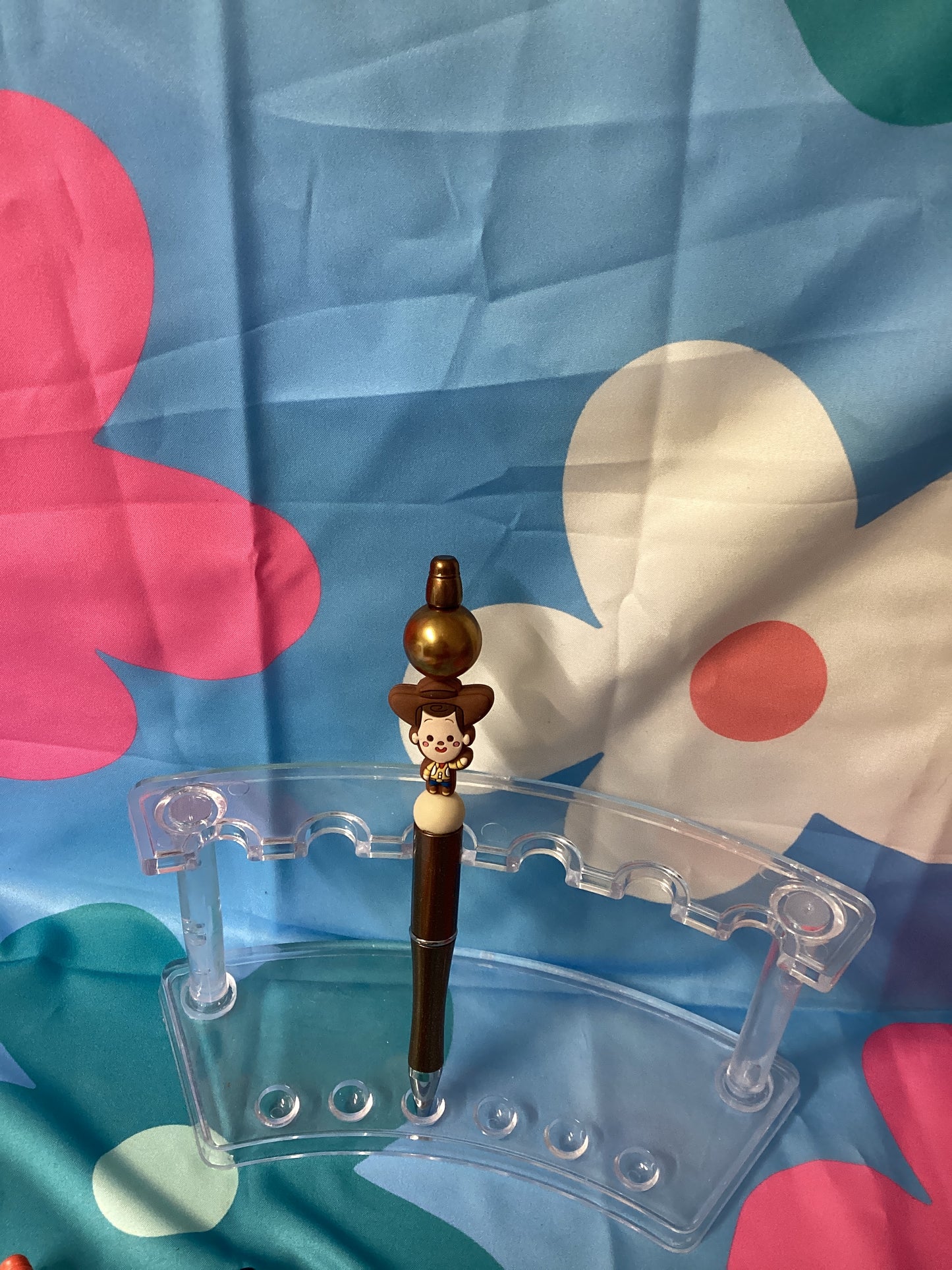 Woody beaded pen