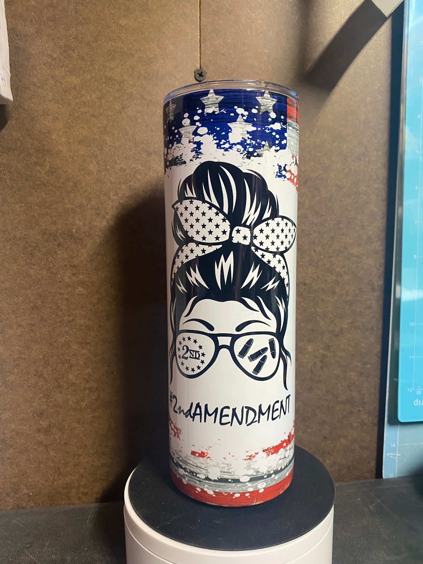 Messy Bun 2nd amendment 20 oz tumbler